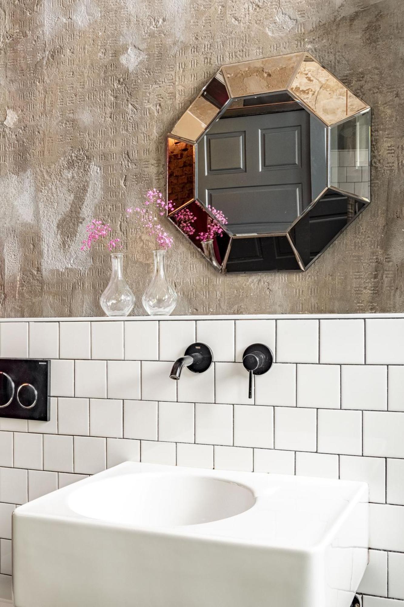 Charming Puerta De Alcala Apartment Madrid Luaran gambar