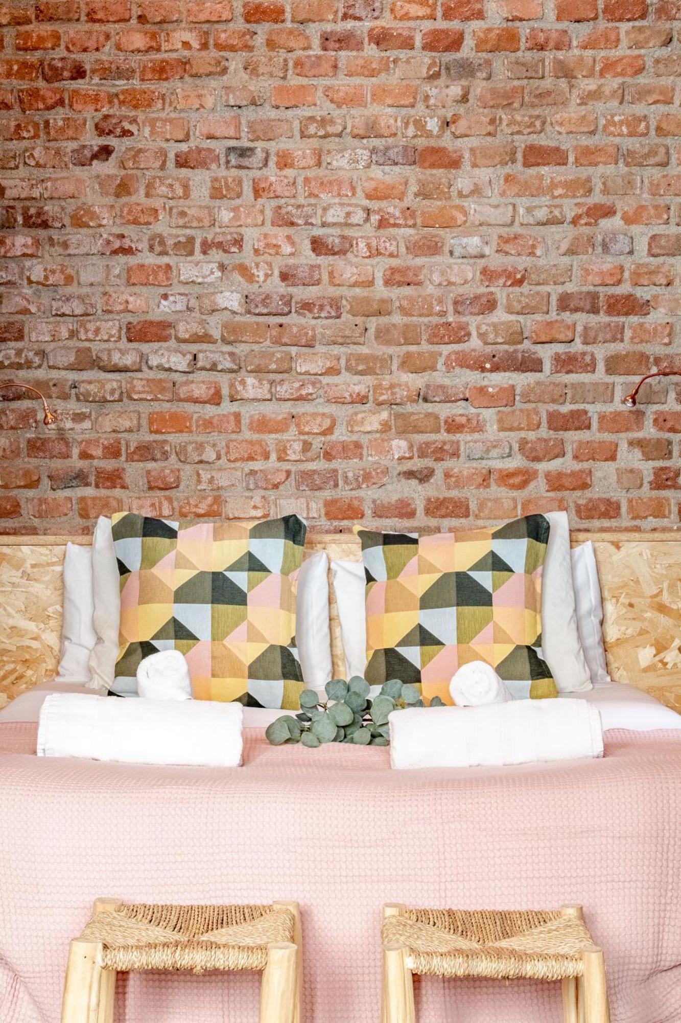 Charming Puerta De Alcala Apartment Madrid Luaran gambar